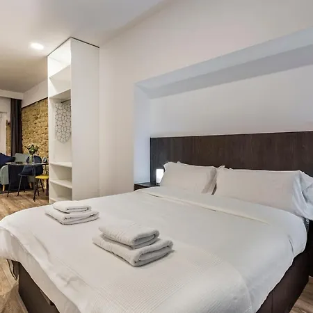 Old Town Suites Apartment *